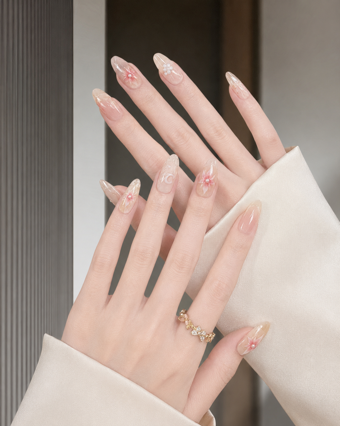 Petal Heirloom - Blush Floral Pearl Press On Nails